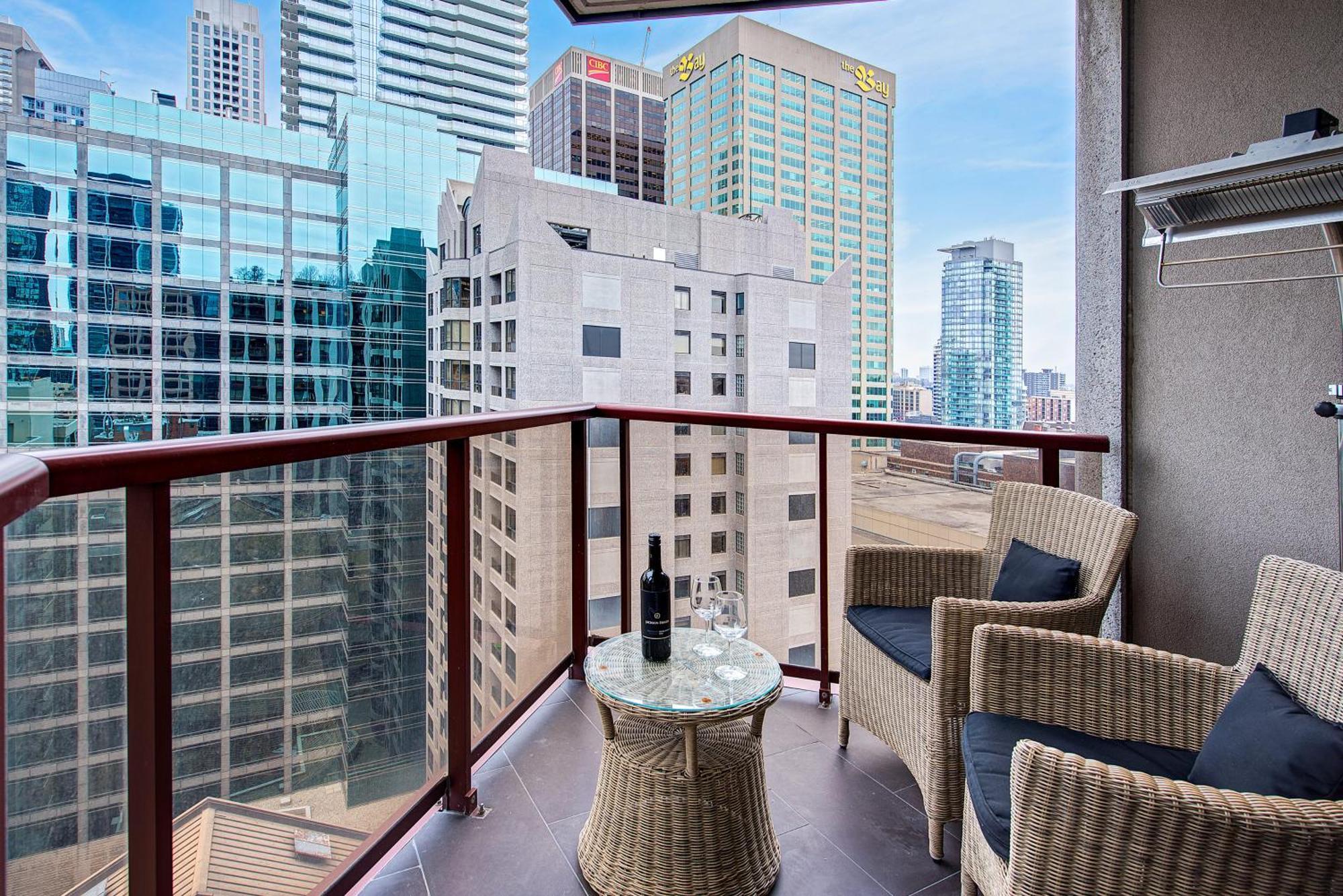 Sky Suites Yorkville Τορόντο Εξωτερικό φωτογραφία