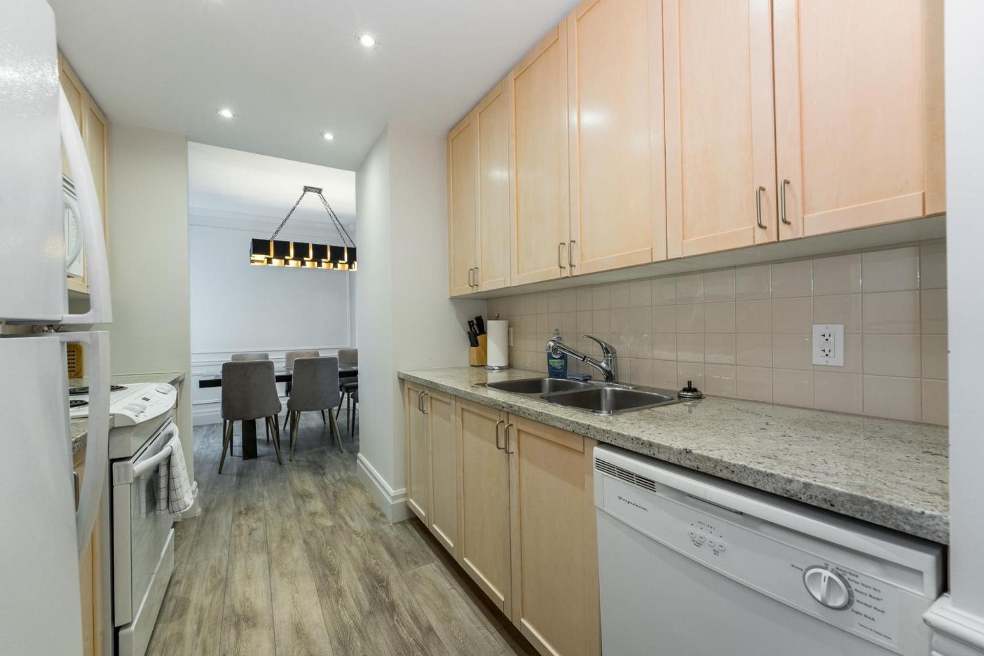 Sky Suites Yorkville Τορόντο Εξωτερικό φωτογραφία