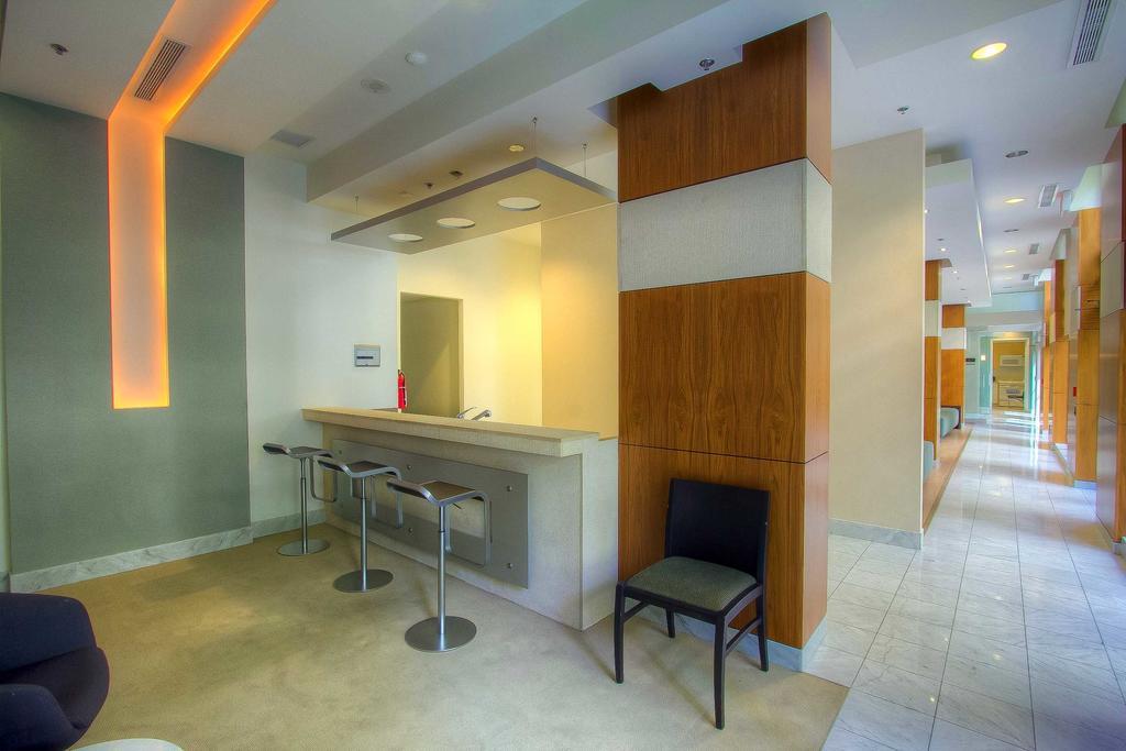Sky Suites Yorkville Τορόντο Δωμάτιο φωτογραφία