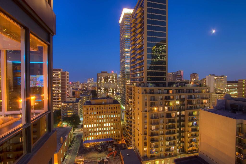 Sky Suites Yorkville Τορόντο Δωμάτιο φωτογραφία